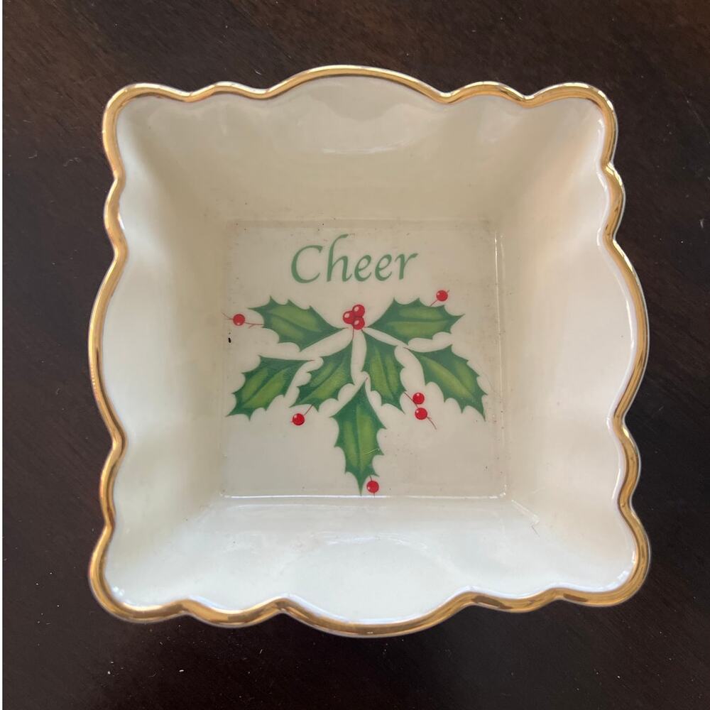 Lenox Holiday “Cheer” Miniature Square Fluted Bowl Gold Trim Christmas‎ Festive